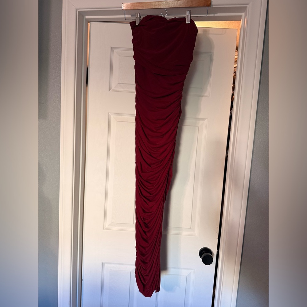 Elegant Strapless Red Dress
